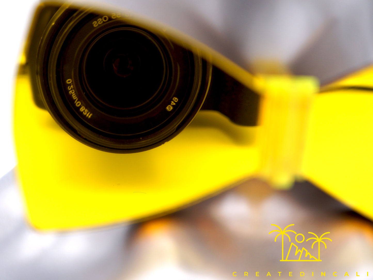 Yellow Mirror Mirror | Classic