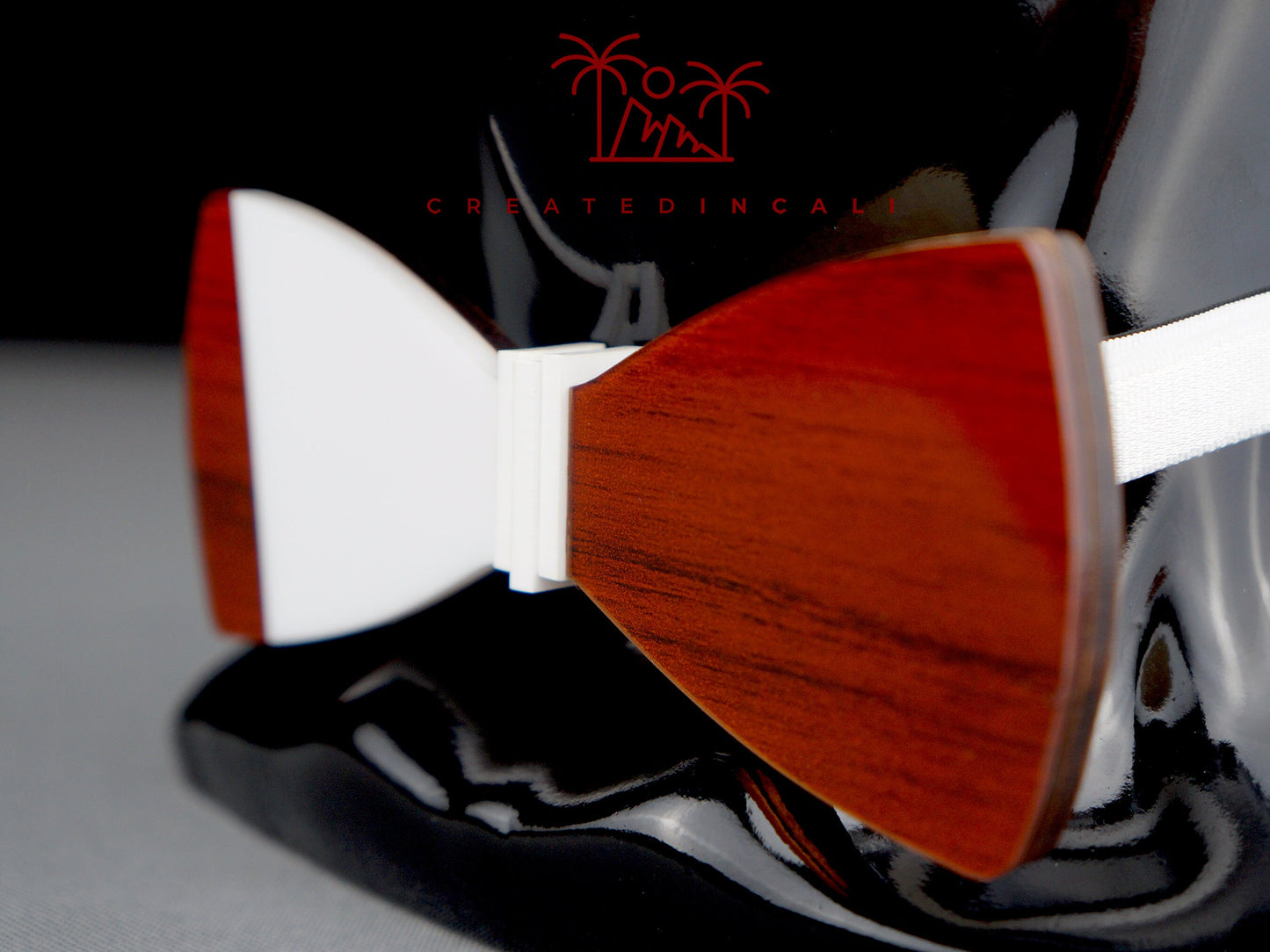 Padauk | Matte White | Classic